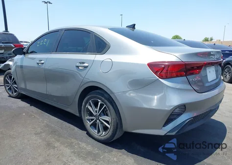 2022 Kia Forte Lxs из США, поврежденный, VIN 3KPF24AD6NE501633